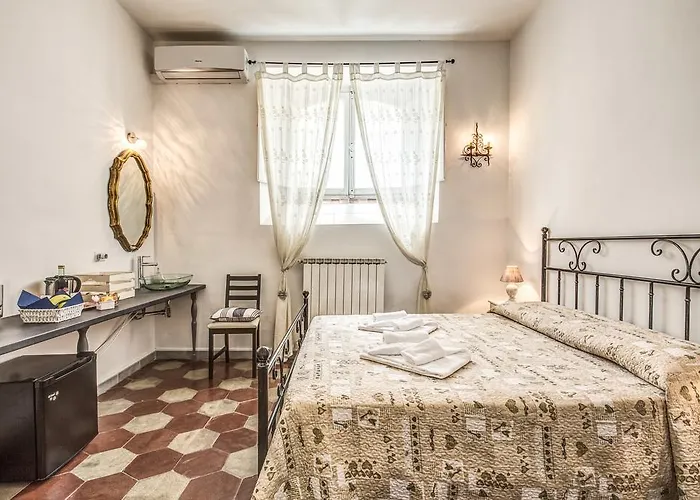 Relais La Torretta Bed & Breakfast